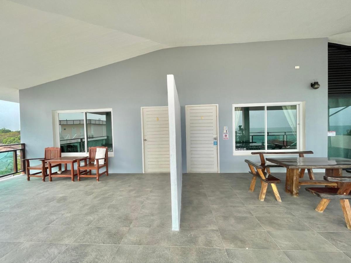 Privaterayong Hotel Екстериор снимка