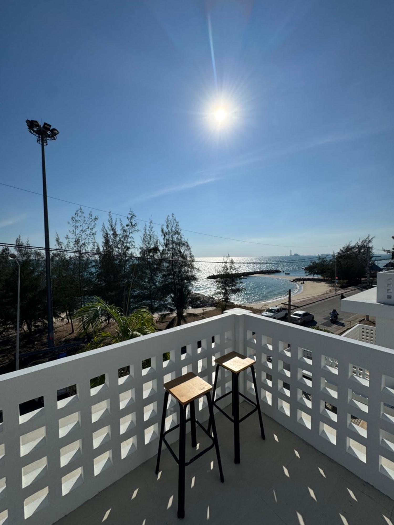 Privaterayong Hotel Екстериор снимка