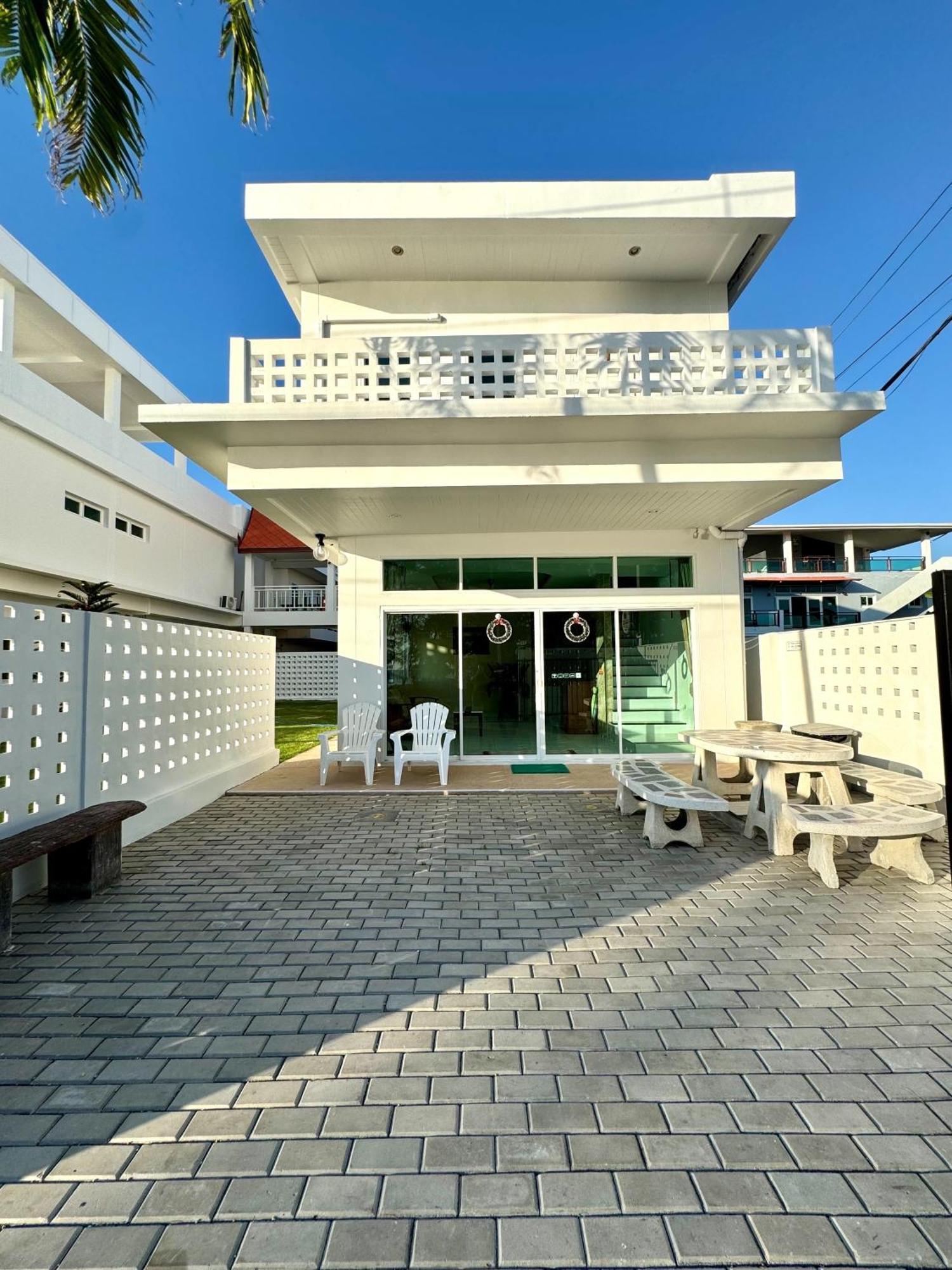 Privaterayong Hotel Екстериор снимка